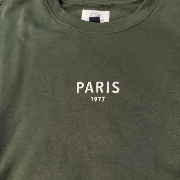 NWOT American Eagle Sweatshirt - Picture 2 of 7